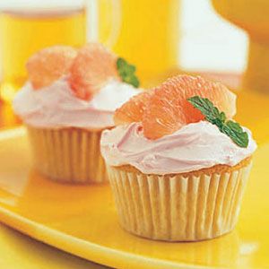 Blushing-Grapefruit-Cupcakes