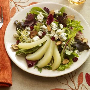 Green-Salad-with-Cranberry-Vinaigrette-Recipe