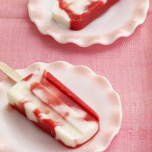 healthy valentine treats strawberry yogurt swirl pops