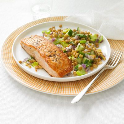 seared salmon with lentil salad