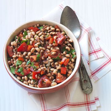 black eyed pea salad with tomatoes and peppers