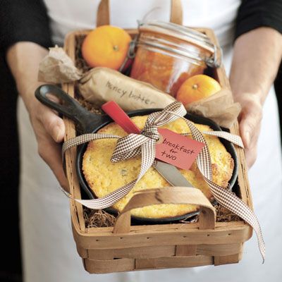 giftbasket with honey butter and cornbread
