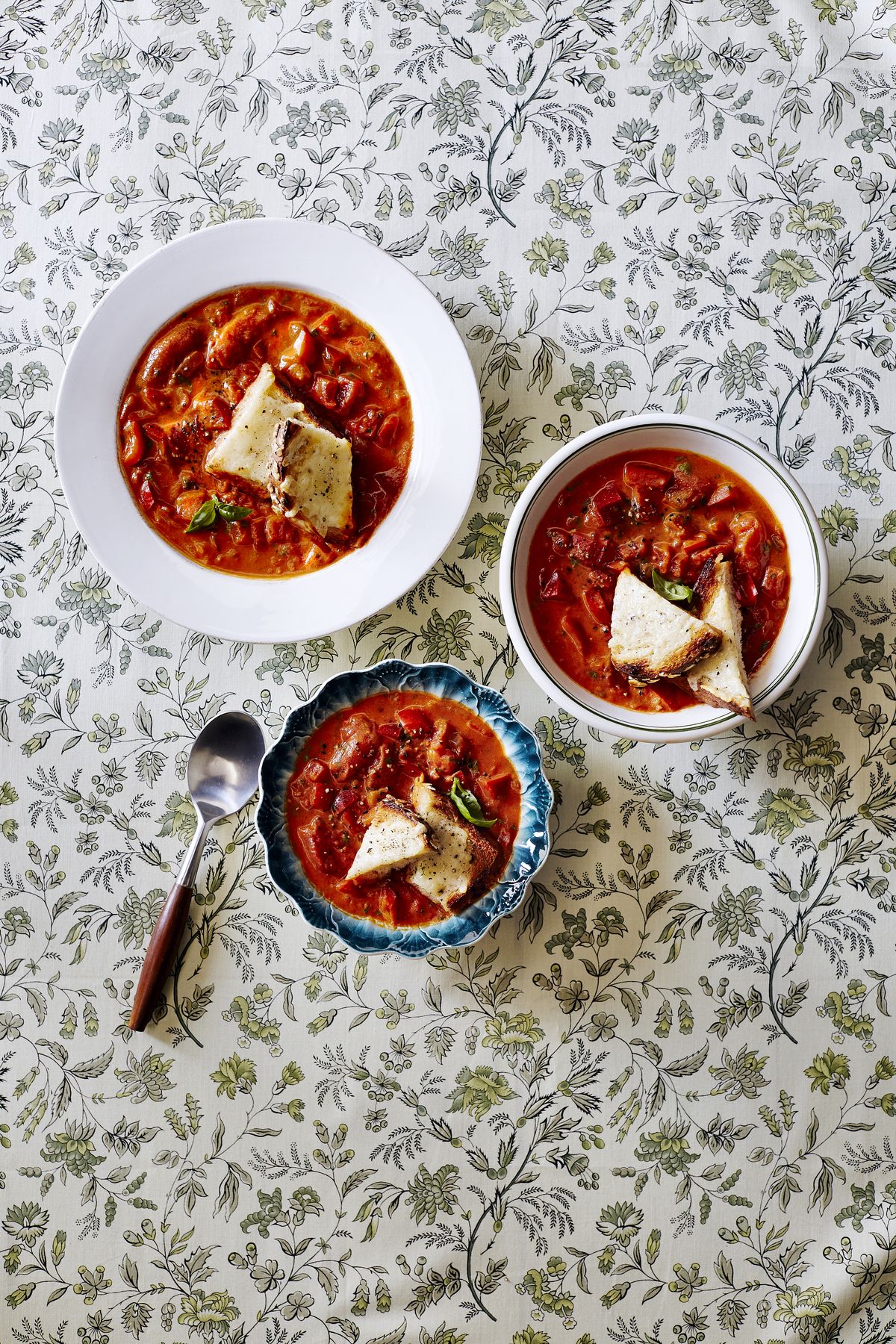 chunky tomato red pepper soup