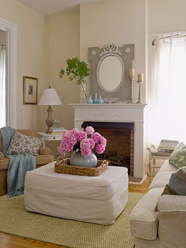 image <p>The décor dream is to find pieces that'll not only look elegant and sophisticated, but also feel warm and inviting. That may sound like it's too good to be true, but the right inspiration and the perfect products can make it happen. Keep clicking to learn exactly how to create an inviting home on a budget. </p>