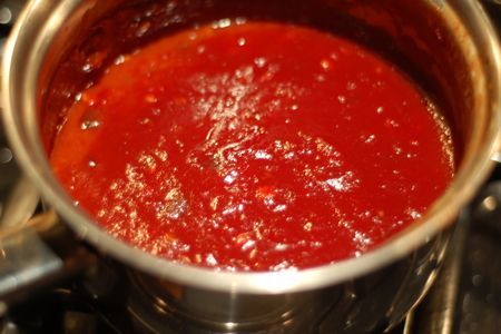 Food, Fluid, Liquid, Condiment, Dish, Sauces, Cookware and bakeware, Recipe, Cuisine, Marinara sauce, 