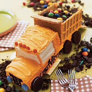 Recycling Truck Cake | Truck birthday cakes, Rubbish truck, Truck cakes