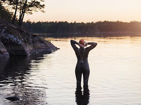 Water, Bank, Waist, People in nature, Lake, Morning, River, Active pants, Evening, Tights, 