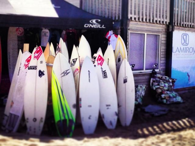 Surfing Equipment, Surfboard, Surfing, Skimboarding, Longboard, Sports equipment, Surface water sports, Skateboard, Bodyboarding, Recreation, 