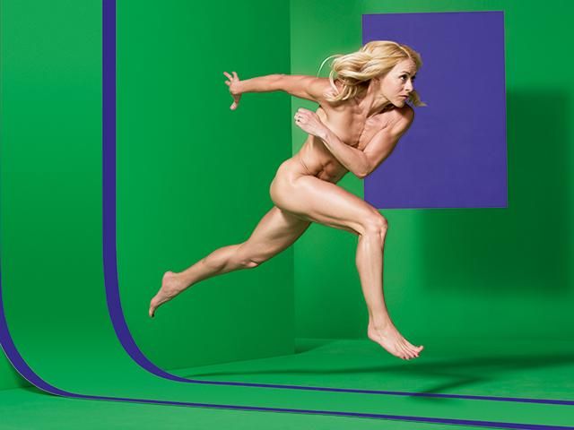 Green, Leg, Muscle, Human leg, Dance, Athletic dance move, Modern dance, Performing arts, Stretching, Performance, 
